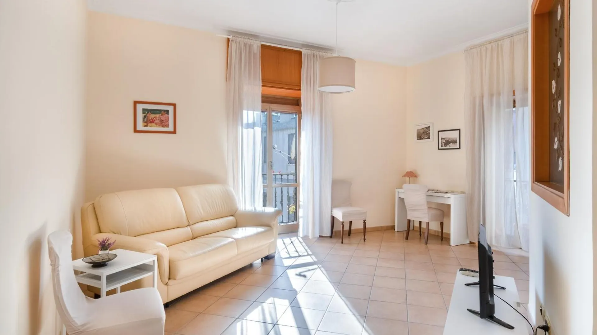 Stazione Centrale A 160M - Mediterranea Apartment Naples