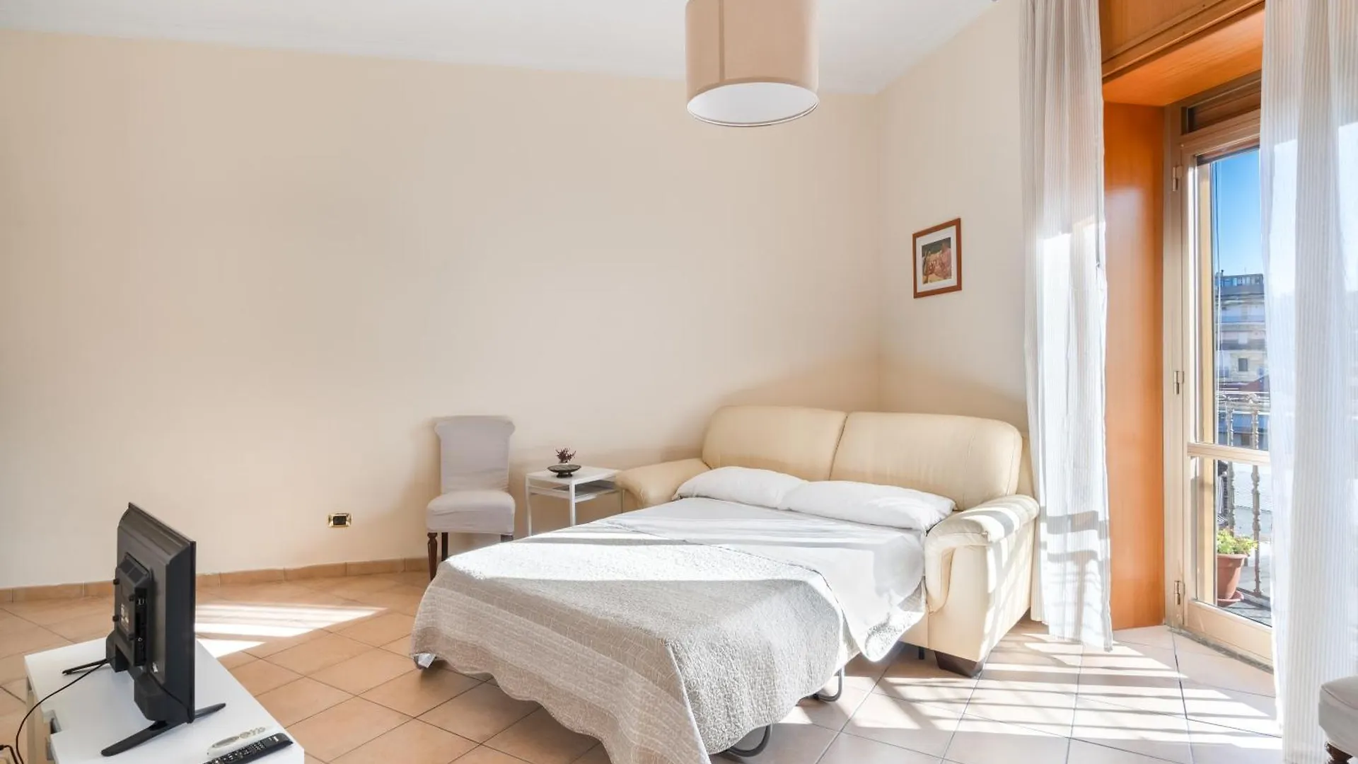 Stazione Centrale A 160M - Mediterranea Apartment Naples