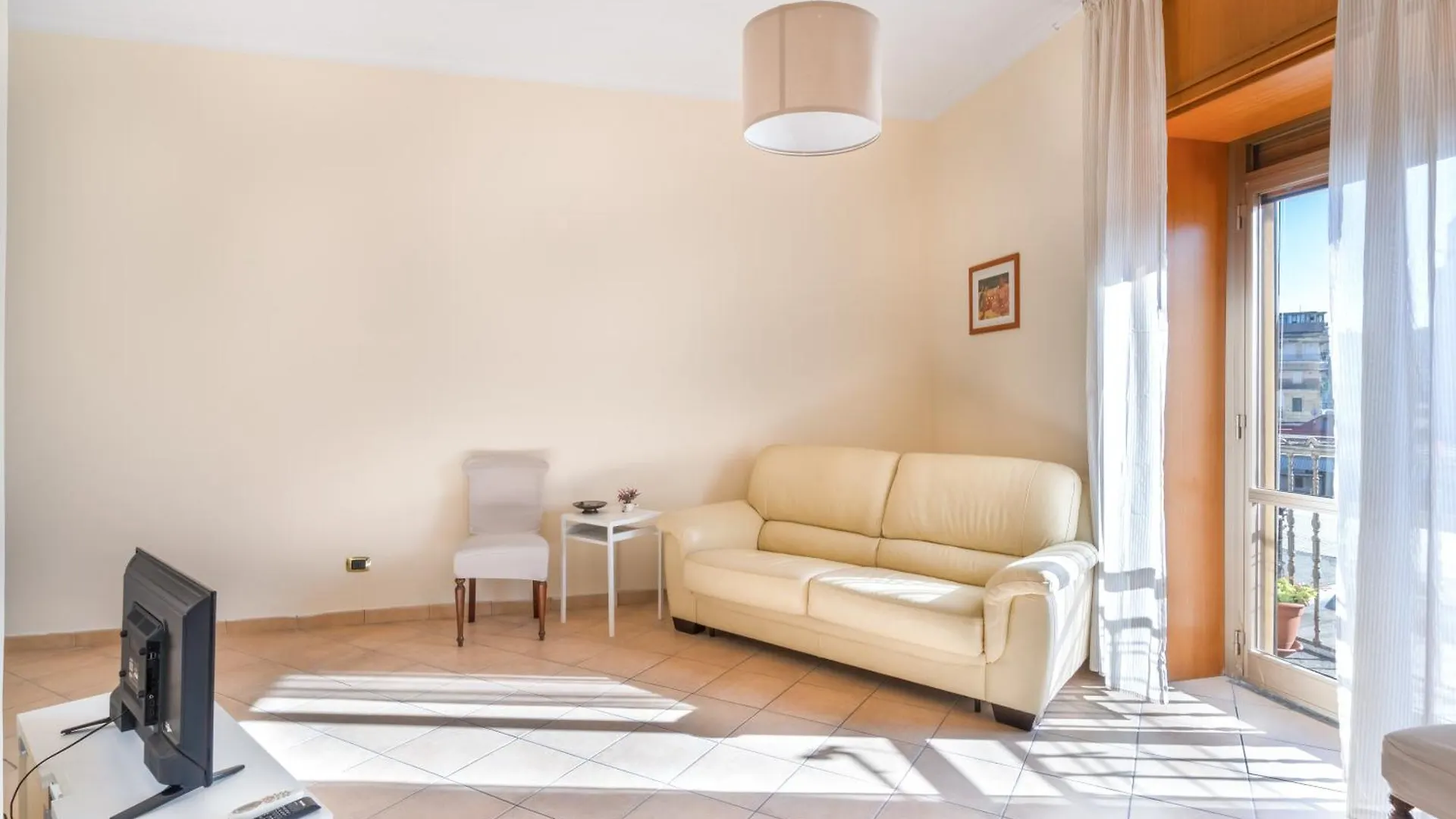 Stazione Centrale A 160M - Mediterranea Apartment Naples 0*,