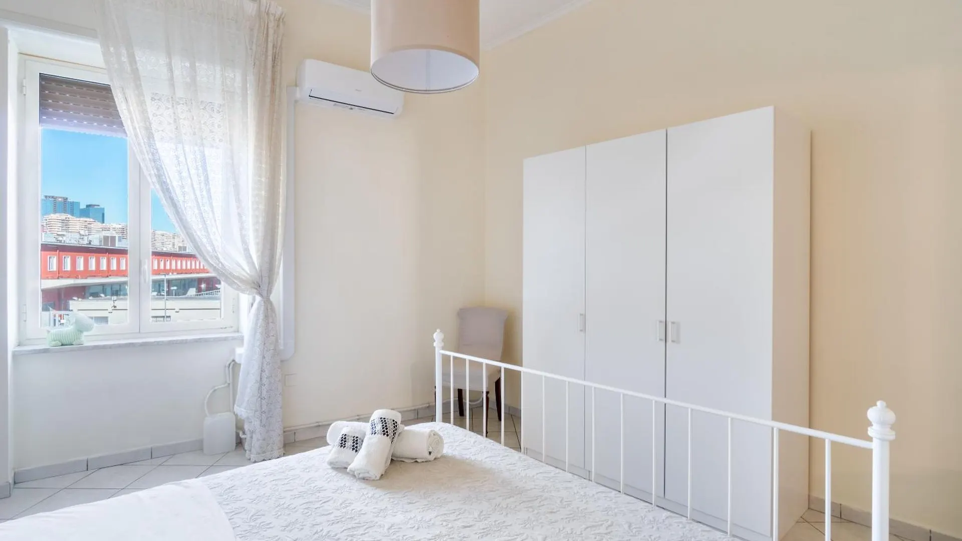 Stazione Centrale A 160M - Mediterranea Apartment Naples